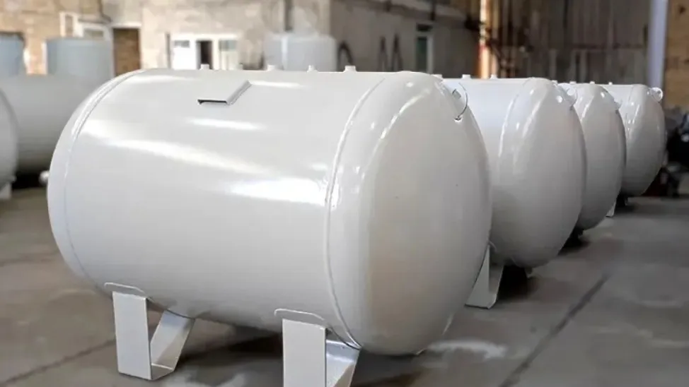 مخزن گاز مایع (LPG) ۱۵۰۰ گالن با فشار ۸ بار و ظرفیت ۵۸۰۰ لیتر