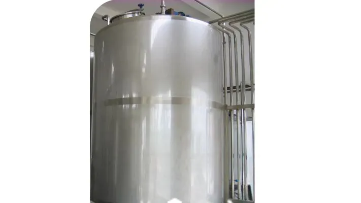 مخزن ذخیره آبمیوه ( تانک ذخیره )