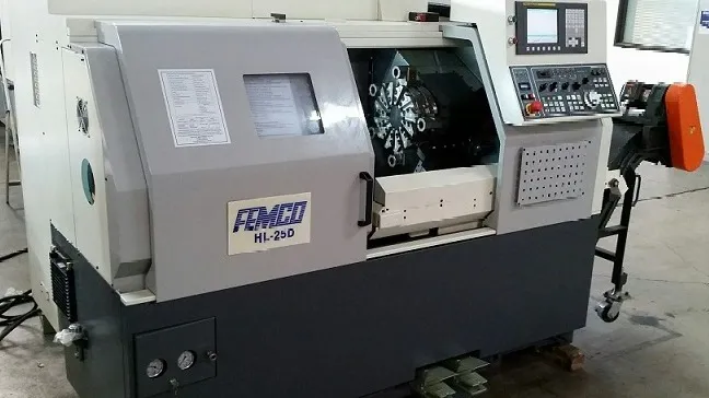 خدمات تراشکاری CNC متوسط با طول تراش یک متر و قطر ۳۰۰ میلی‌متر