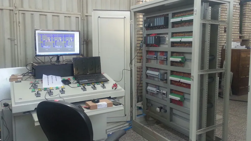 مهندسی وتابلوسازی آذر نور