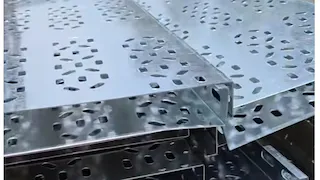 ورق گالوانیزه درجه ۱ خم و برش خورده