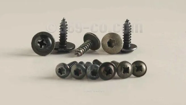 پیچ خودکار داشبورد و کنسول خودرو