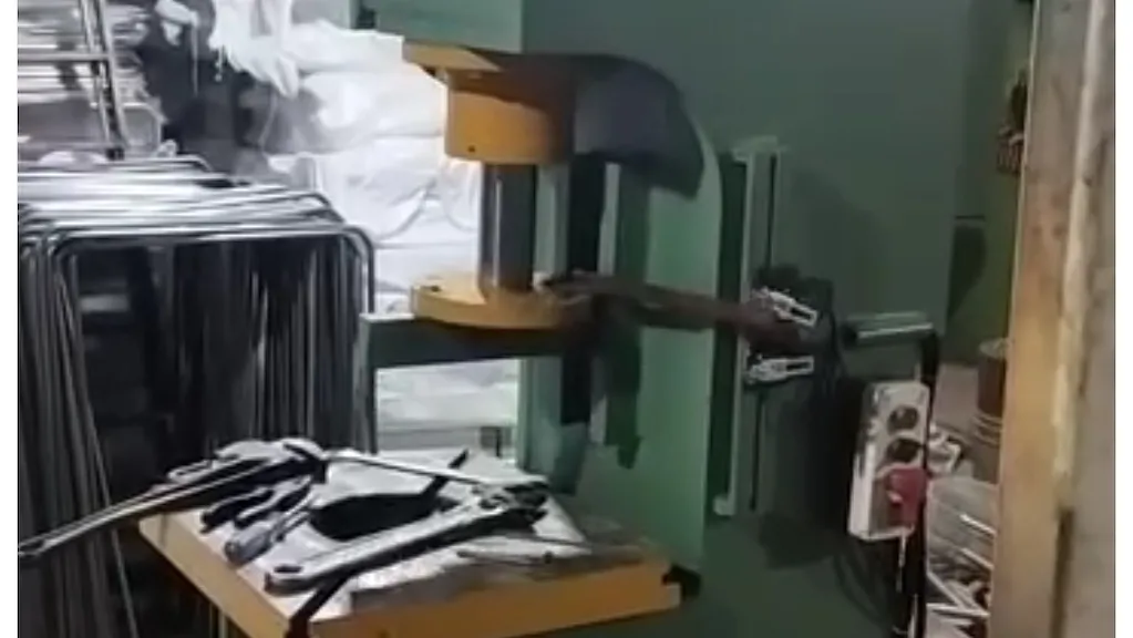 دستگاه پرس هیدرولیک ۲۰تن 